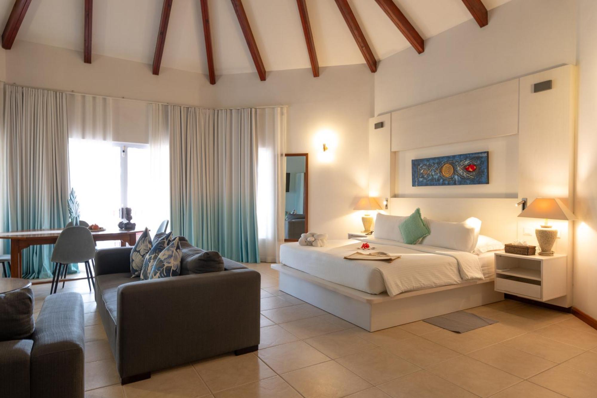 Hotel Le Duc De Praslin Baie Sainte Anne Екстериор снимка